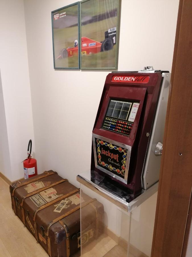 Hotel Ferrari Formula 1 Orio al Serio Exterior foto